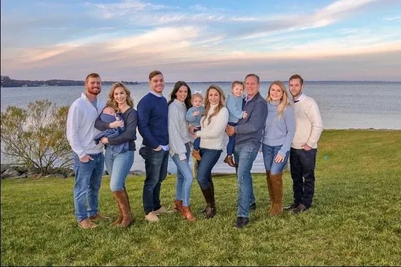 Patti Stueckler and family